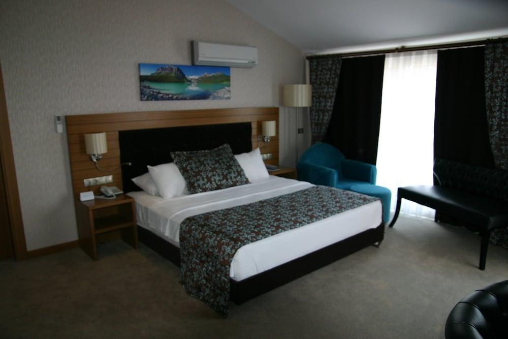 Marina Boutique Hotel Фетие Екстериор снимка