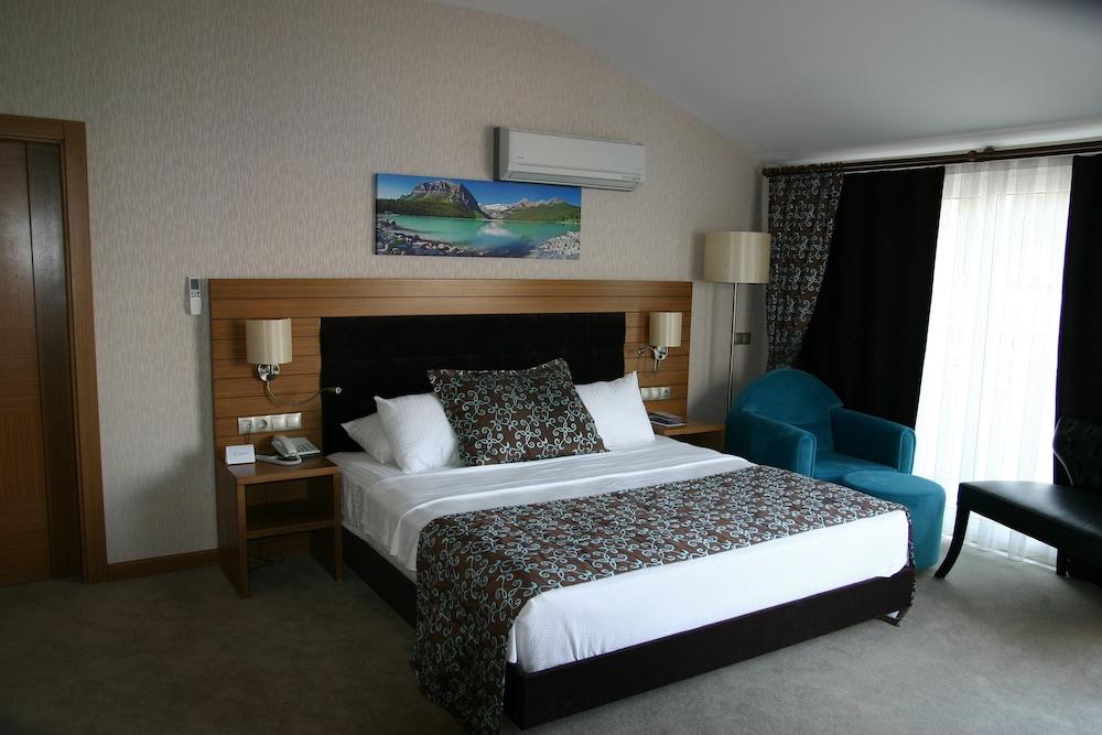 Marina Boutique Hotel Фетие Екстериор снимка